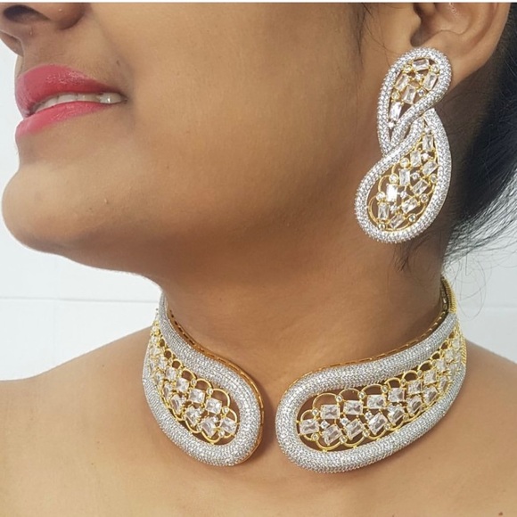 Chocker Set - Picture 8 of 9